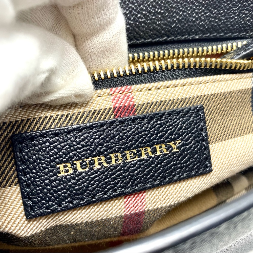 Burberry small soft grain buckle crossbody bag - Picture 10 of 15